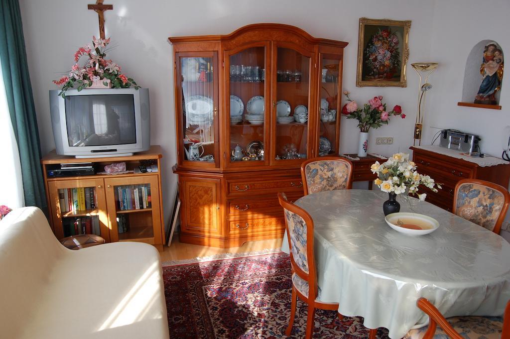 Haus Elfriede Lägenhet Millstatt Rum bild