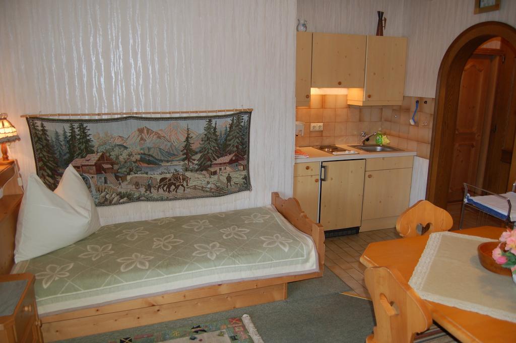 Haus Elfriede Lägenhet Millstatt Exteriör bild